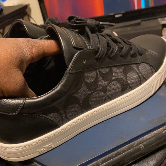 Designer Coach - Picture 5 of 9